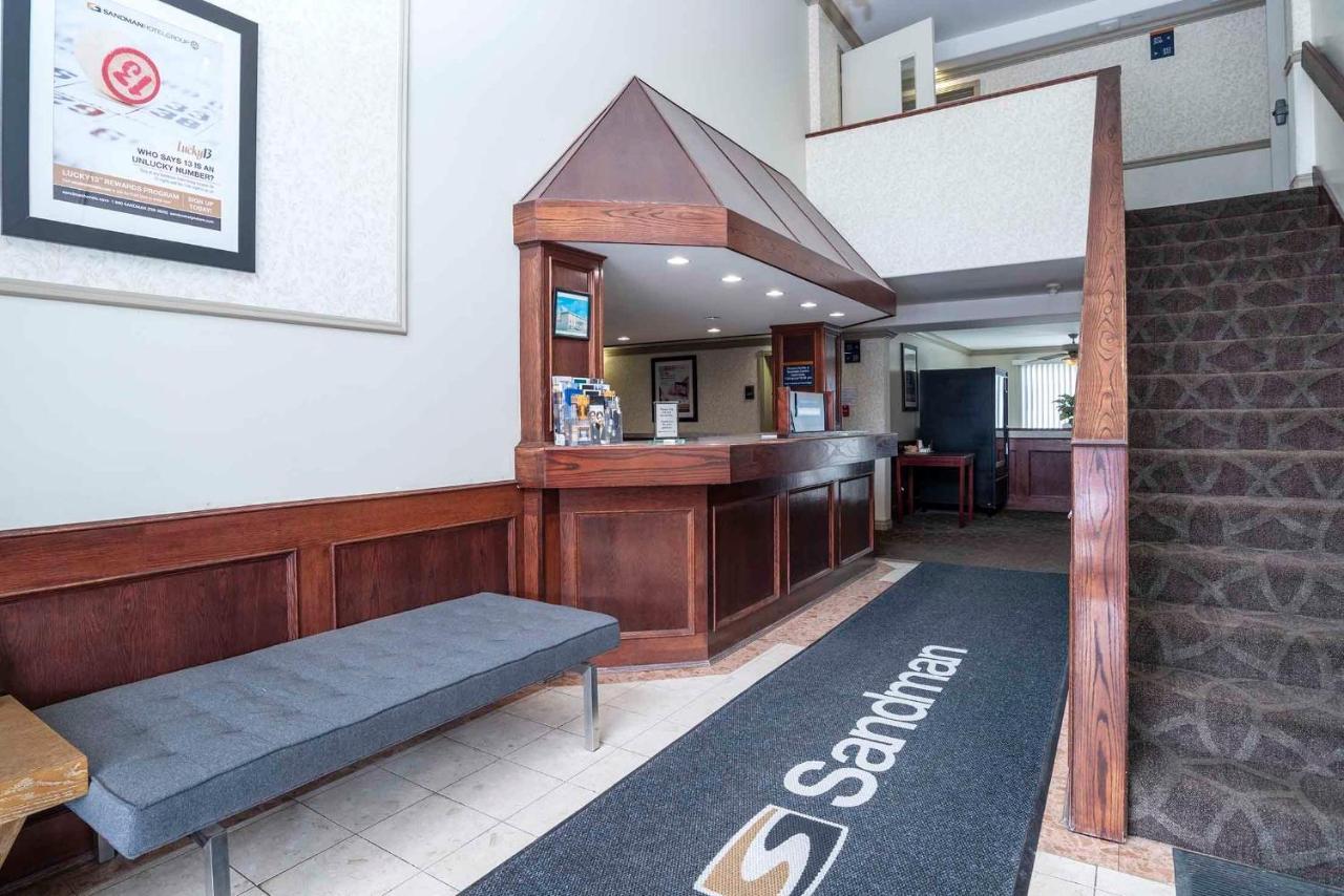 Sandman Inn スミザーズ エクステリア 写真